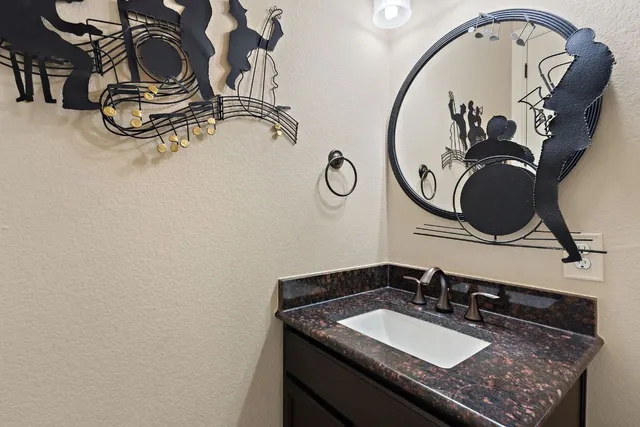 $650,000 | 1005 Highknoll Lane, Georgetown, TX 78628