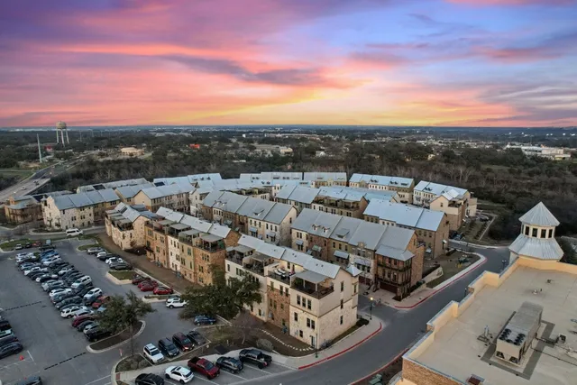 $650,000 | 1005 Highknoll Lane, Georgetown, TX 78628