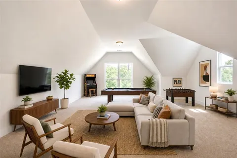 $650,000 | 247 Silver Lakes Drive, Sunset, TX 76270
