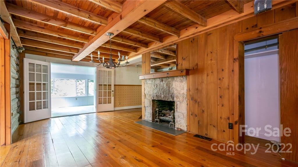 681 River Road Hendersonville, NC 28739 - Photo 12 of 45 Gallery Image 12