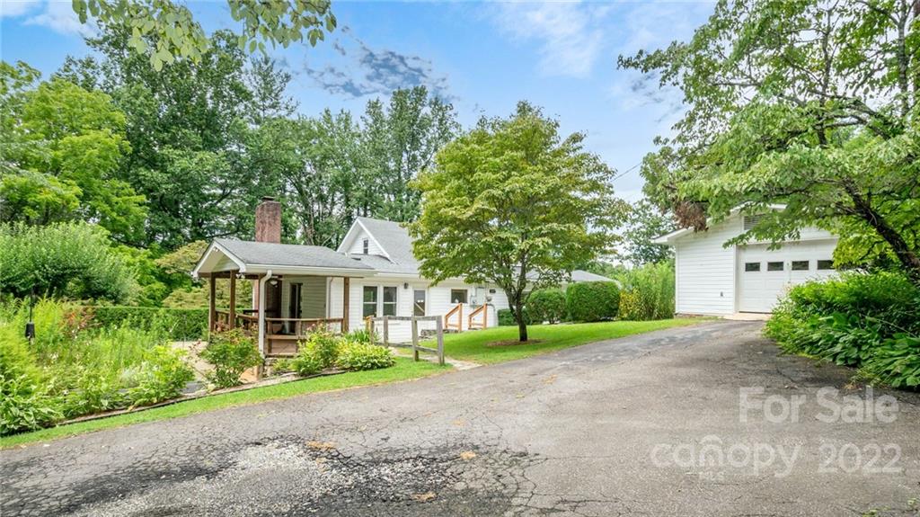 681 River Road Hendersonville, NC 28739 - Photo 2 of 45 Gallery Image 2