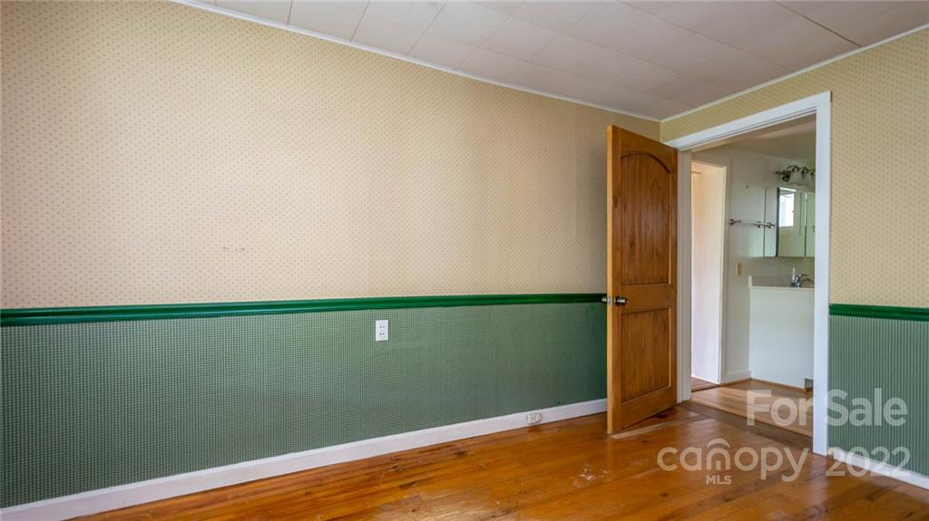 681 River Road Hendersonville, NC 28739 - Photo 23 of 45 Gallery Image 23