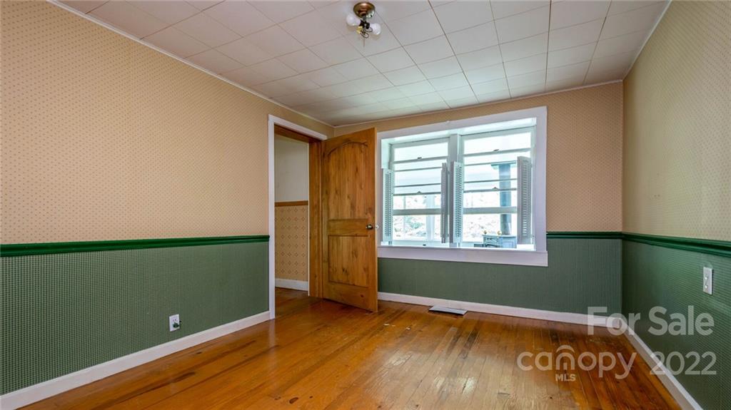 681 River Road Hendersonville, NC 28739 - Photo 25 of 45 Gallery Image 25