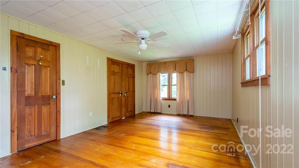 681 River Road Hendersonville, NC 28739 - Photo 26 of 45 Gallery Image 26