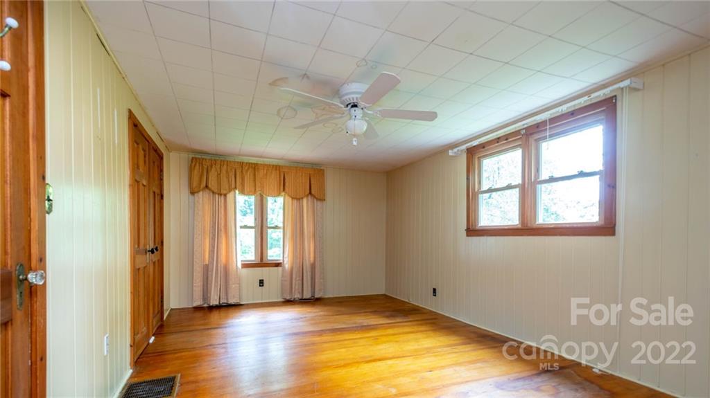 681 River Road Hendersonville, NC 28739 - Photo 29 of 45 Gallery Image 29