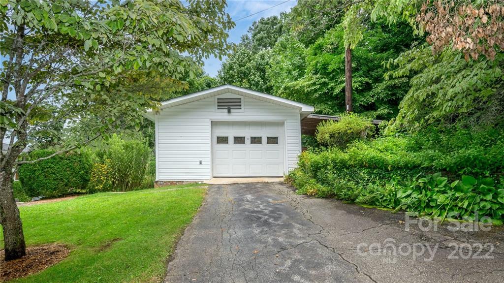 681 River Road Hendersonville, NC 28739 - Photo 40 of 45 Gallery Image 40