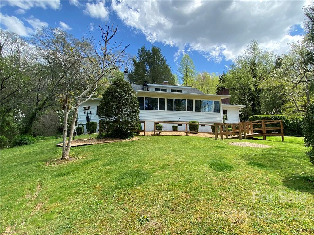 681 River Road Hendersonville, NC 28739 - Photo 4 of 45 Gallery Image 4
