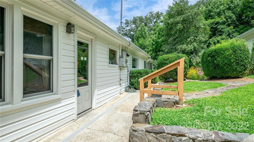 681 River Road Hendersonville, NC 28739 - Photo 41 of 45 Gallery Image 41