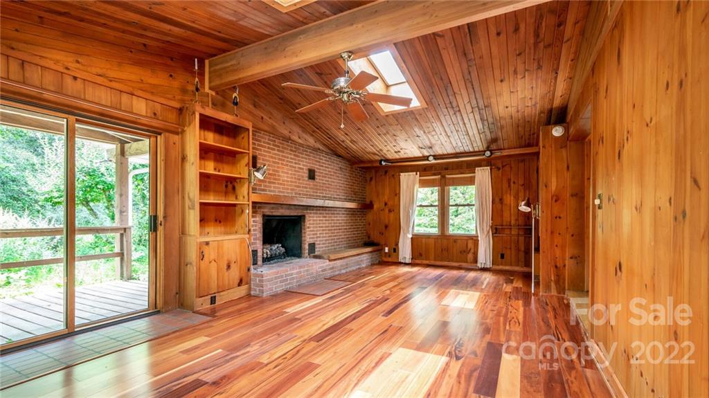 681 River Road Hendersonville, NC 28739 - Photo 6 of 45 Gallery Image 6