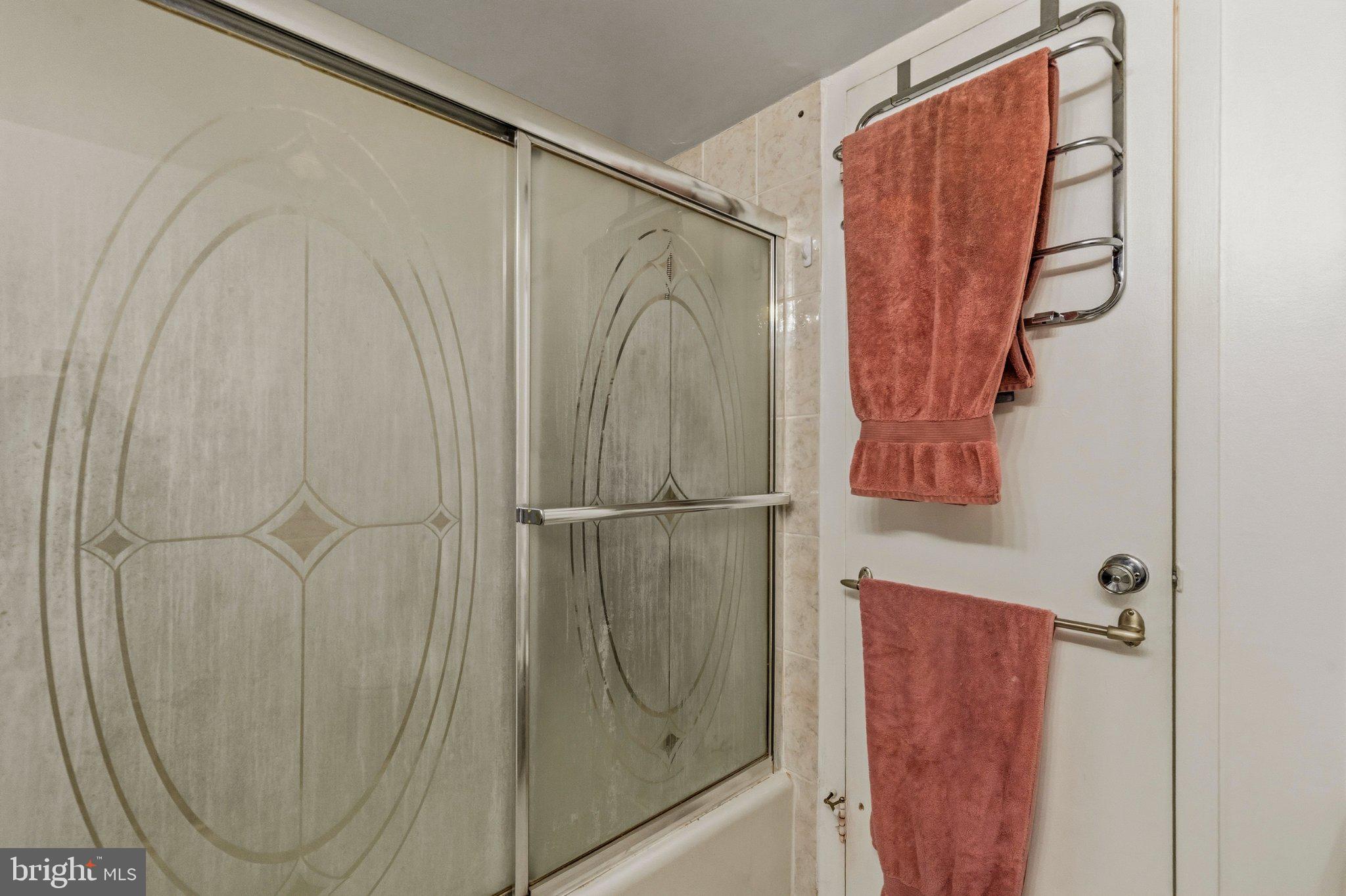 2638 Fort Farnsworth Road, Unit 118 Alexandria, VA 22303 - Photo 21 of 71 Bathroom