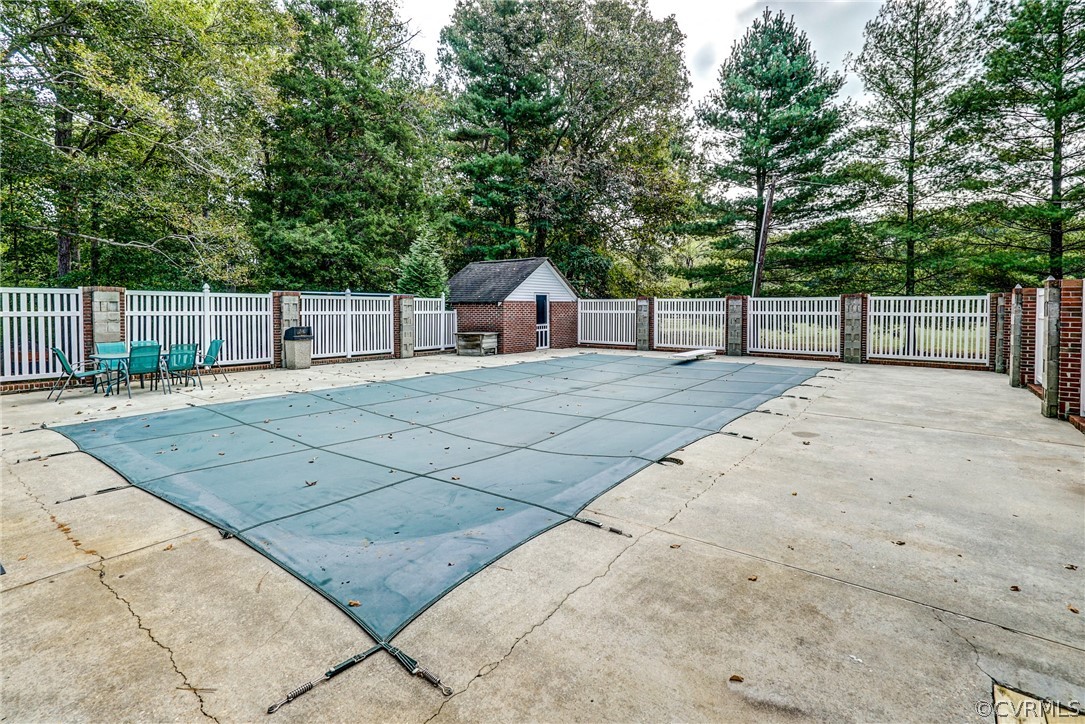 11040 Carriage Road Providence Forge, VA 23140 - Photo 10 of 48 Gallery Image 10