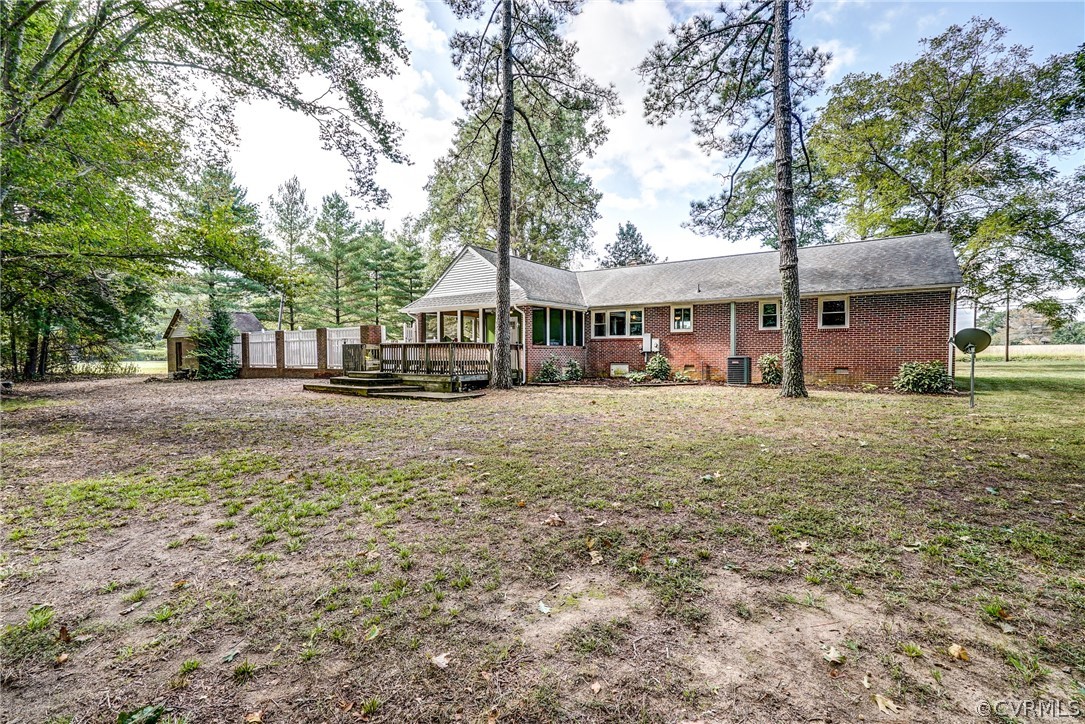 11040 Carriage Road Providence Forge, VA 23140 - Photo 6 of 48 Gallery Image 6