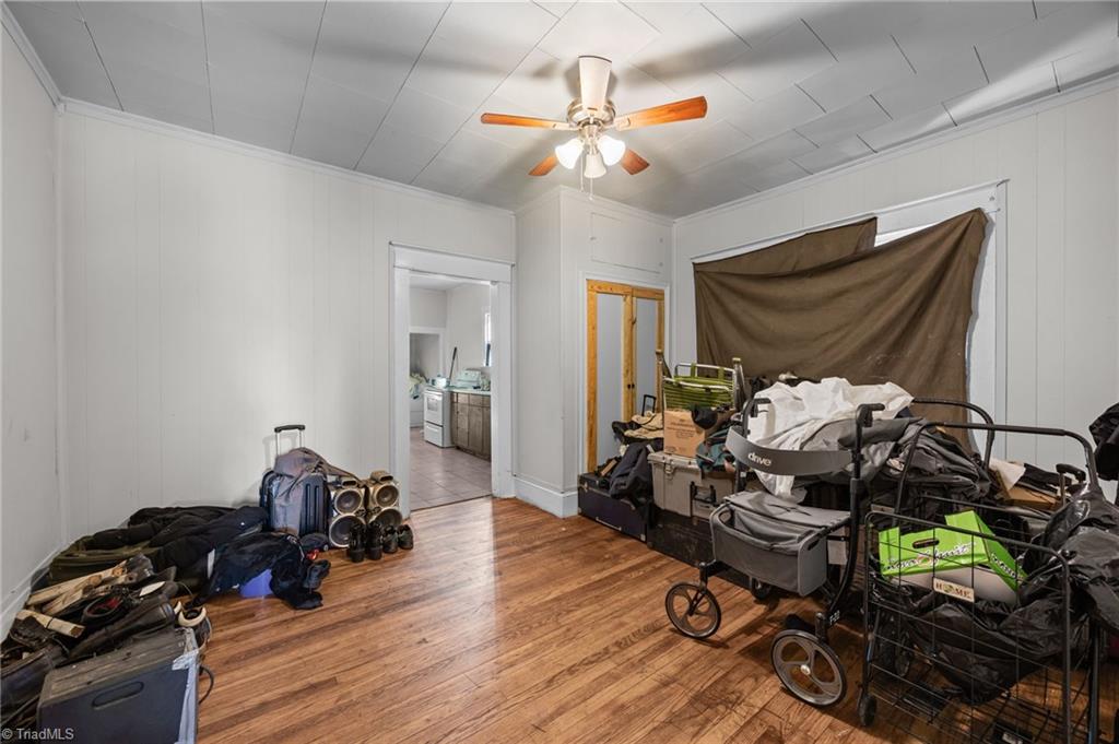 112 Briggs Place, Unit A & B High Point, NC 27262 - Photo 19 of 33 Living room with direct access to the kitchen-Unit A.