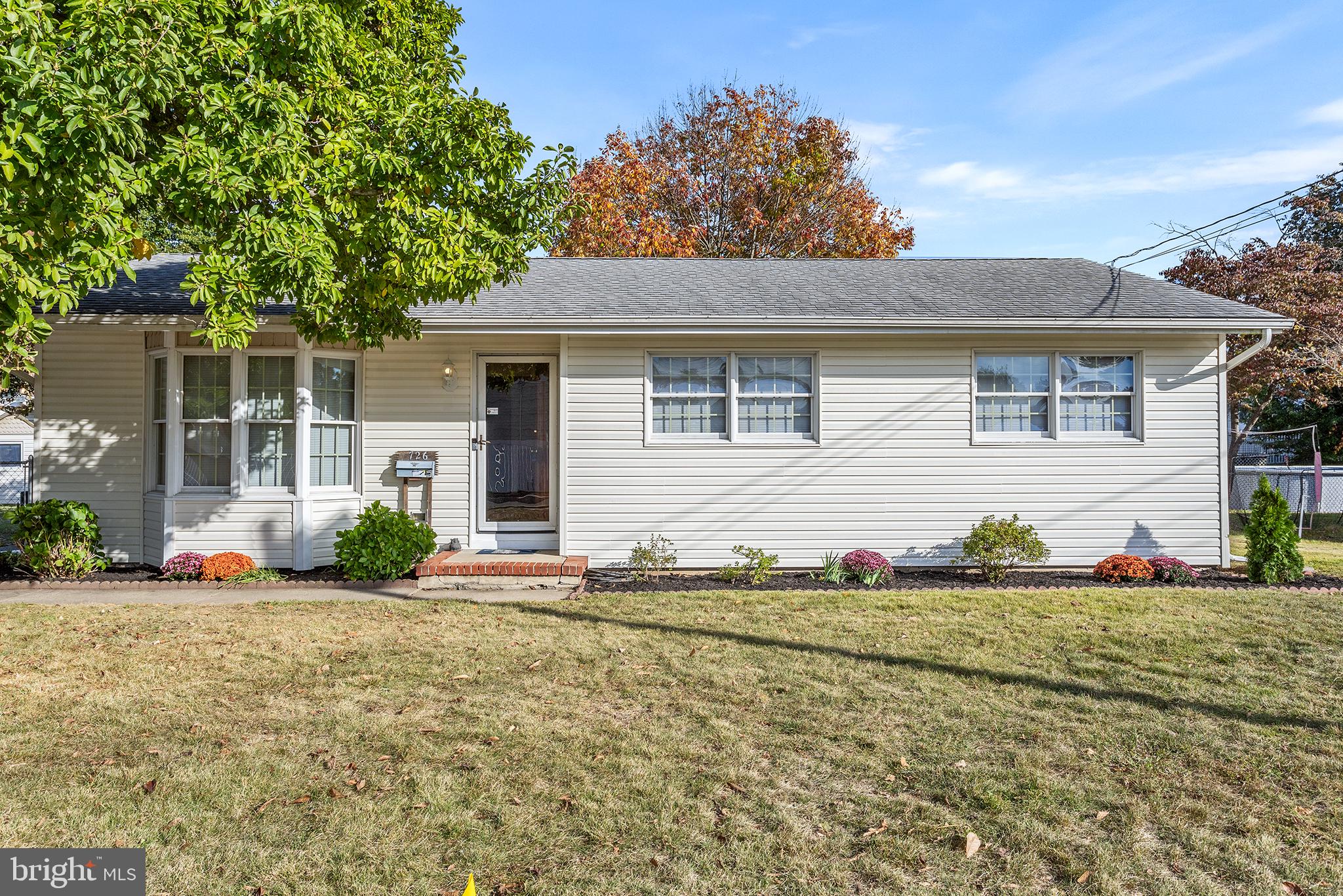 726 Walnut Street Florence, NJ 08518 - Photo 3 of 40