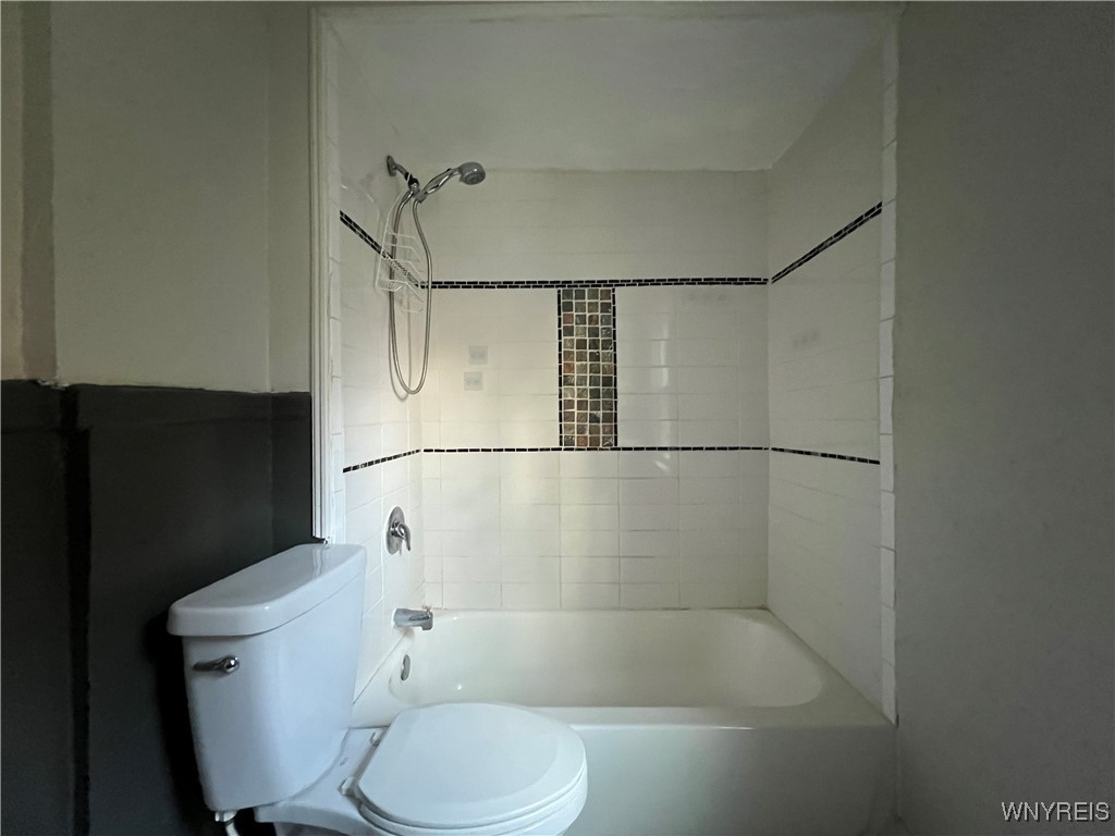 288 Abbott Road Buffalo, NY 14220 - Photo 6 of 13