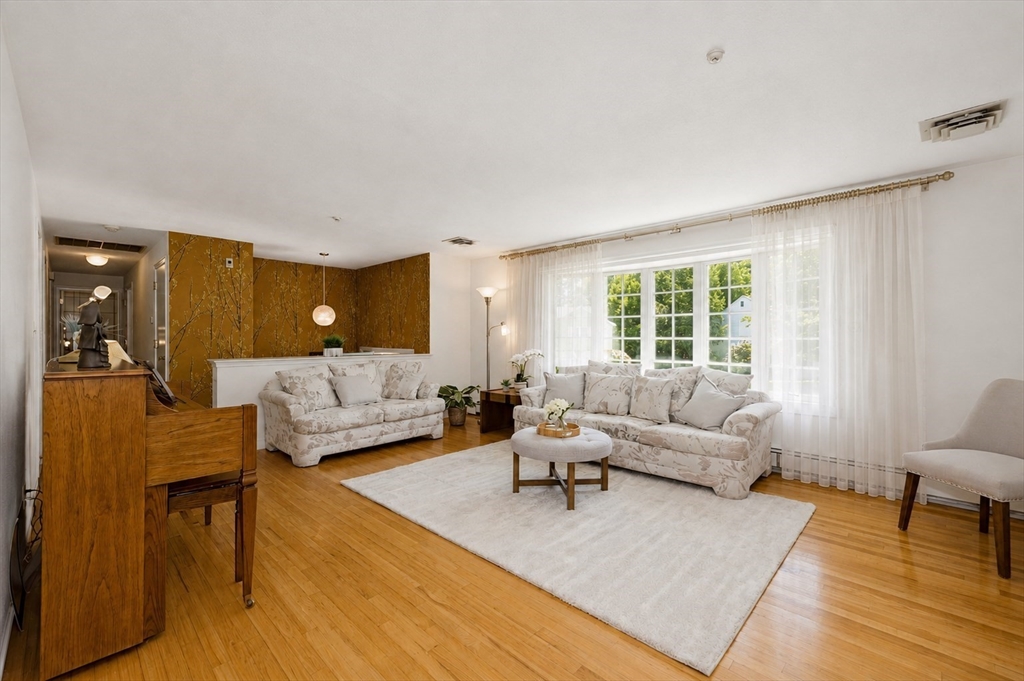 87 Hancock Road Needham, MA 02492 - Photo 7 of 37