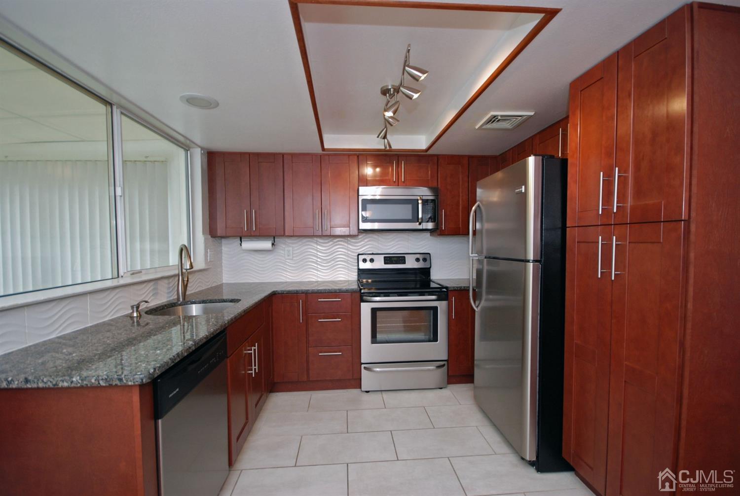 227B Convent Road, Unit A Monroe Township, NJ 08831 - Photo 4 of 27 Gallery Image 4
