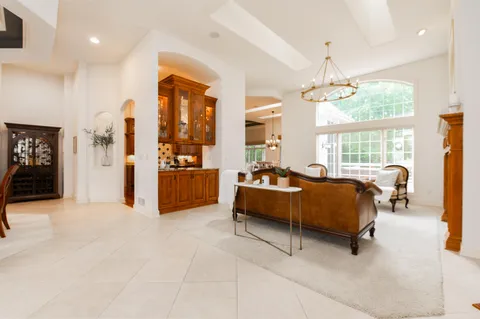 $1,298,000 | 1600 Juniper Way, Hartland, WI 53029