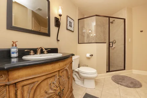 $1,298,000 | 1600 Juniper Way, Hartland, WI 53029