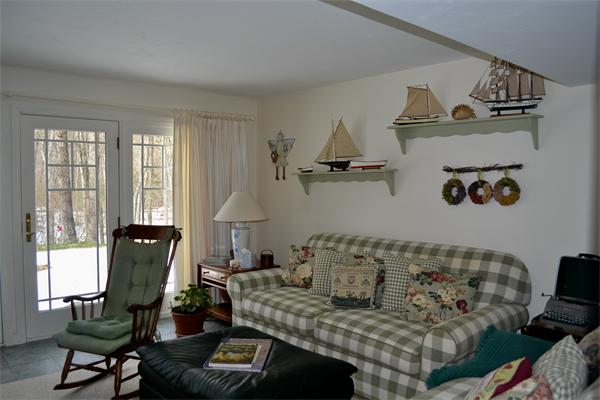 6 Sears Road Wayland, MA 01778 - Photo 3 of 7