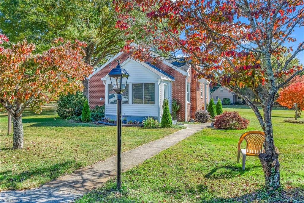 4935 Murray Road Winston-Salem, NC 27106 - Photo 4 of 40 Gallery Image 4