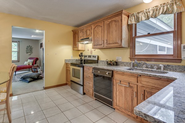 387 Liberty Square Road Boxborough, MA 01719 - Photo 10 of 27 Gallery Image 10