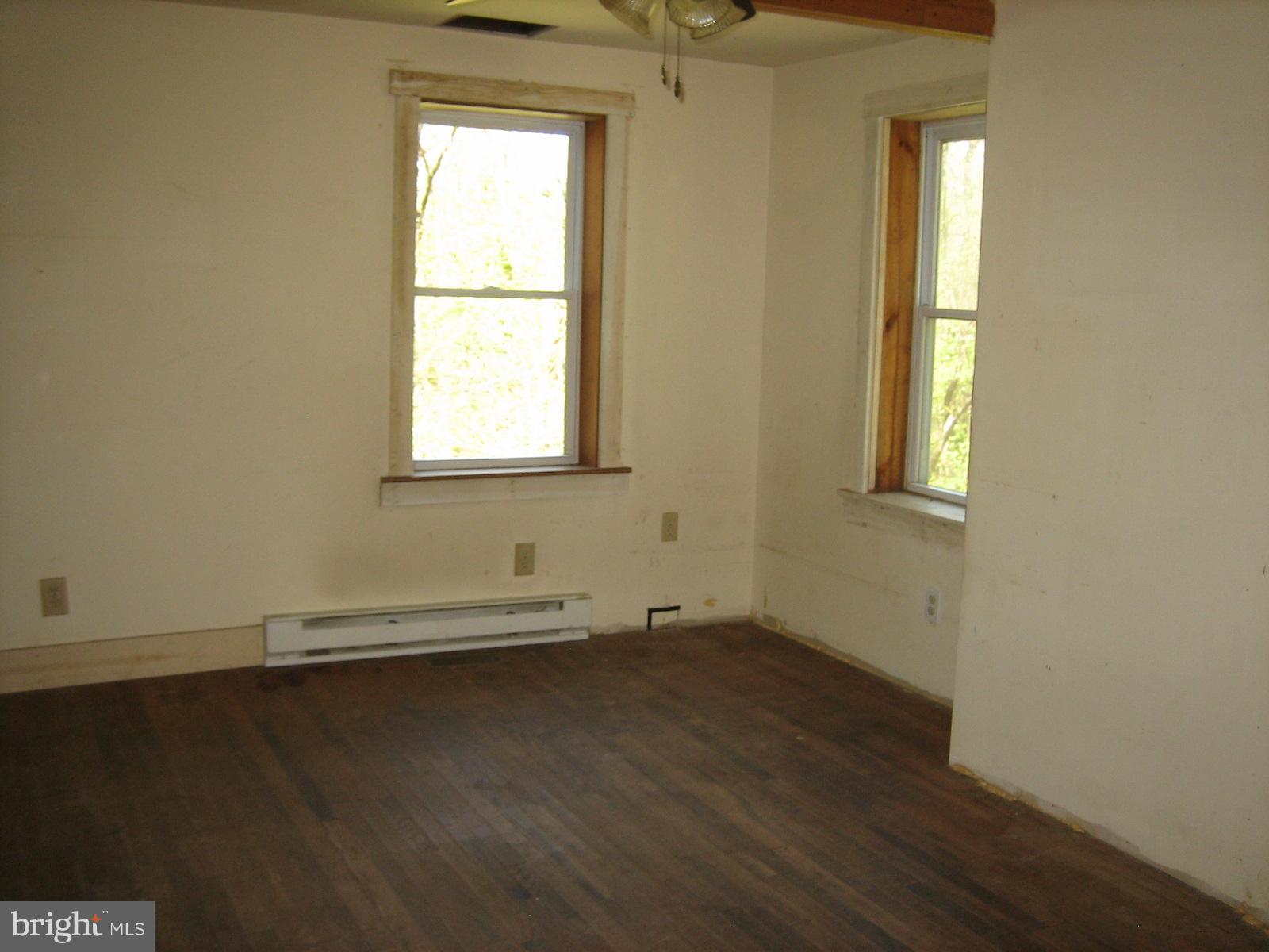 64 High Street Colora, MD 21917 - Photo 10 of 13 Living Room