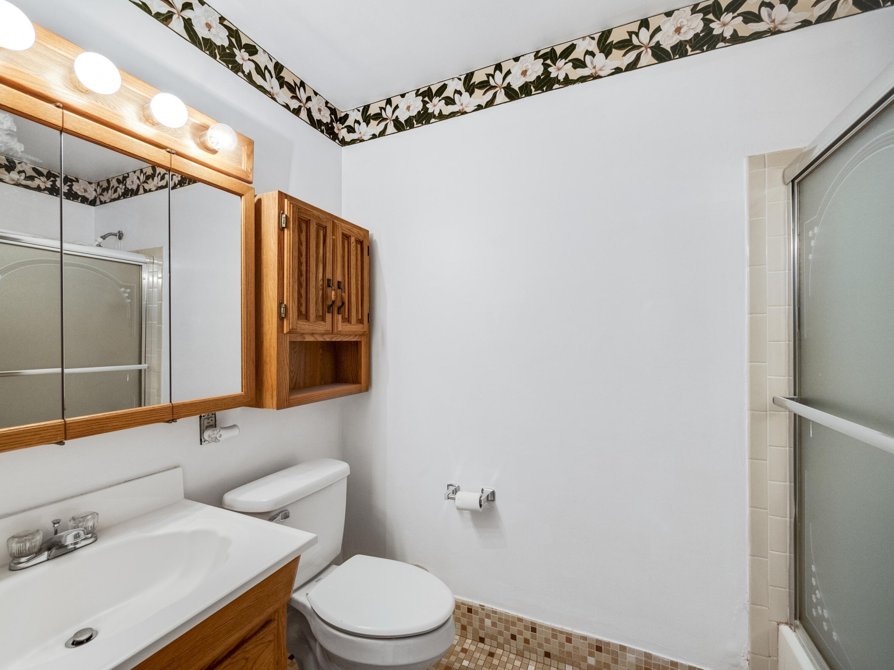 19403 Colorado Circle Boca Raton, FL 33434 - Photo 16 of 17 Bath #2