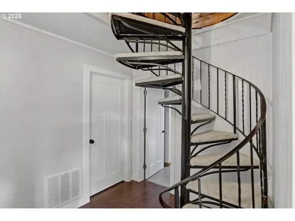 $935,000 | 9915 Marquam Circle, Molalla, OR 97038