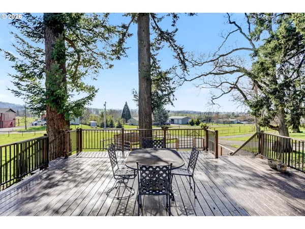 $935,000 | 9915 Marquam Circle, Molalla, OR 97038