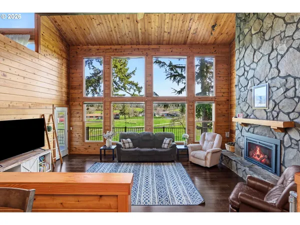 $935,000 | 9915 Marquam Circle, Molalla, OR 97038