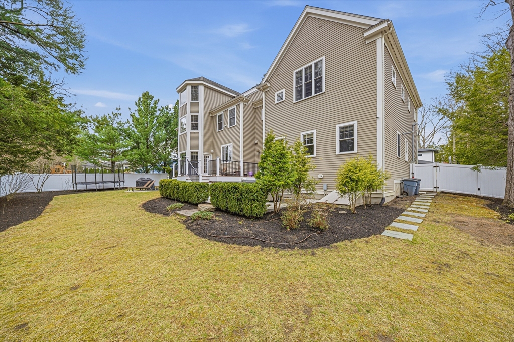 24 Normandy Road Lexington, MA 02421 - Photo 4 of 42