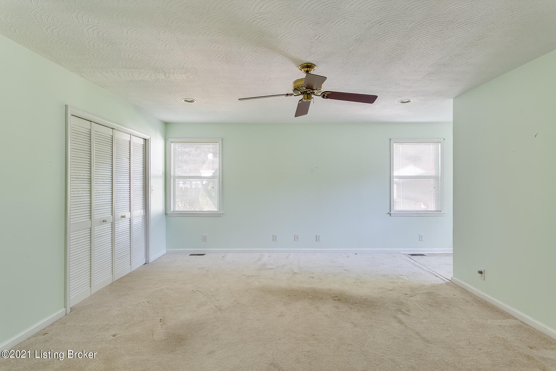320 Brunswick Road Louisville, KY 40207 - Photo 21 of 42 320 Brunswick Rd-21
