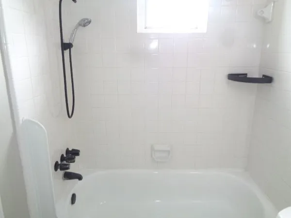 $1,395 | 2225 Mimosa Drive, Unit 6, Houston, TX 77019