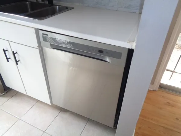 $1,395 | 2225 Mimosa Drive, Unit 6, Houston, TX 77019