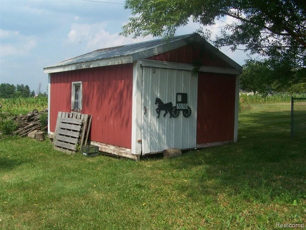 5550 West Marlette Road Marlette, MI 48453 - Photo 3 of 3 100_1894.JPG