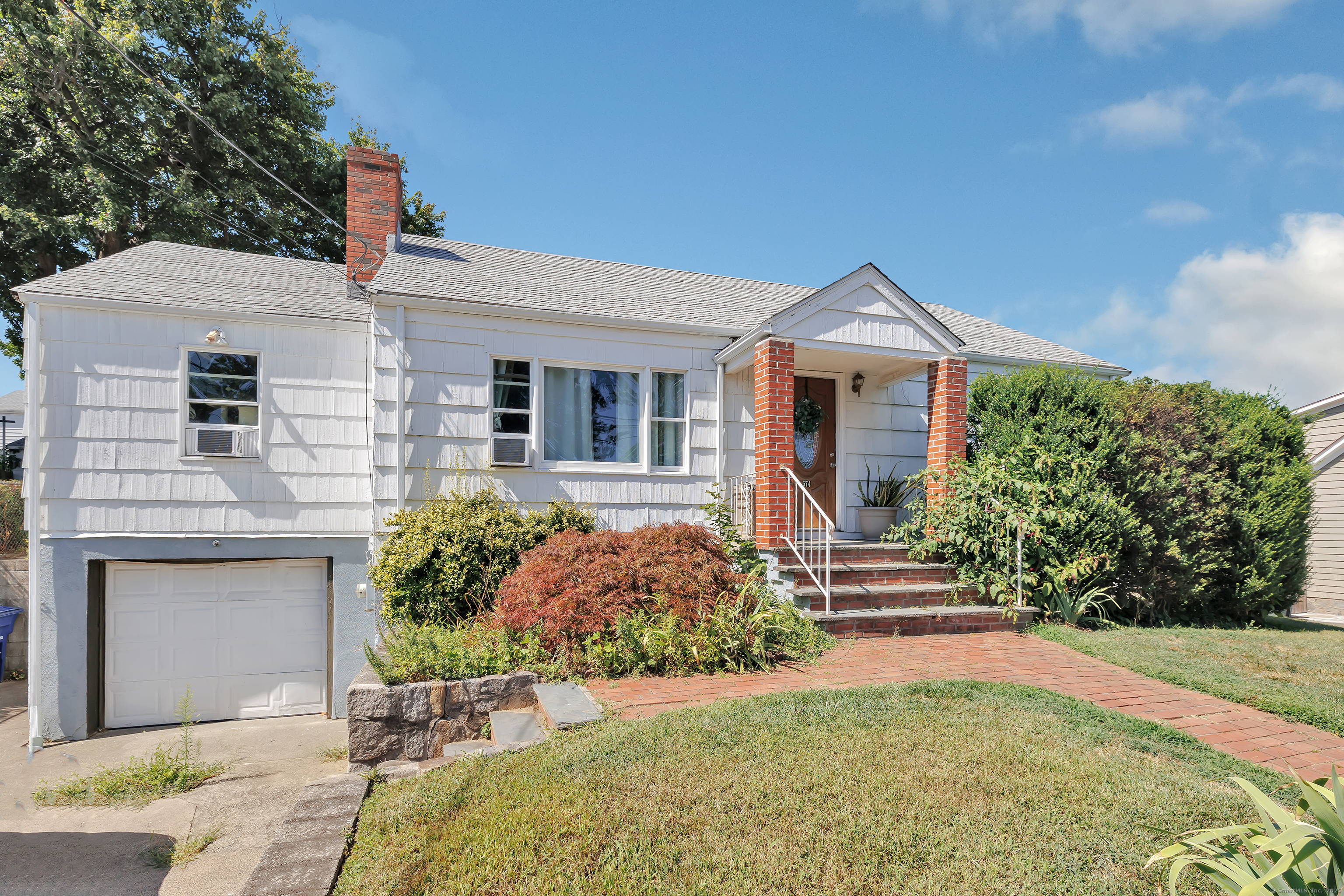 574 Thorme Street Bridgeport, CT 06606 - Photo 21 of 28