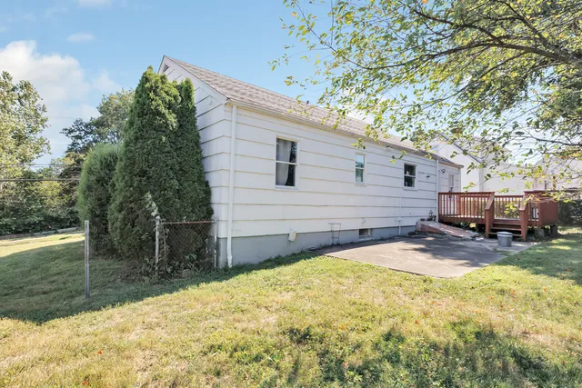 $374,900 | 574 Thorme Street, Bridgeport, CT 06606