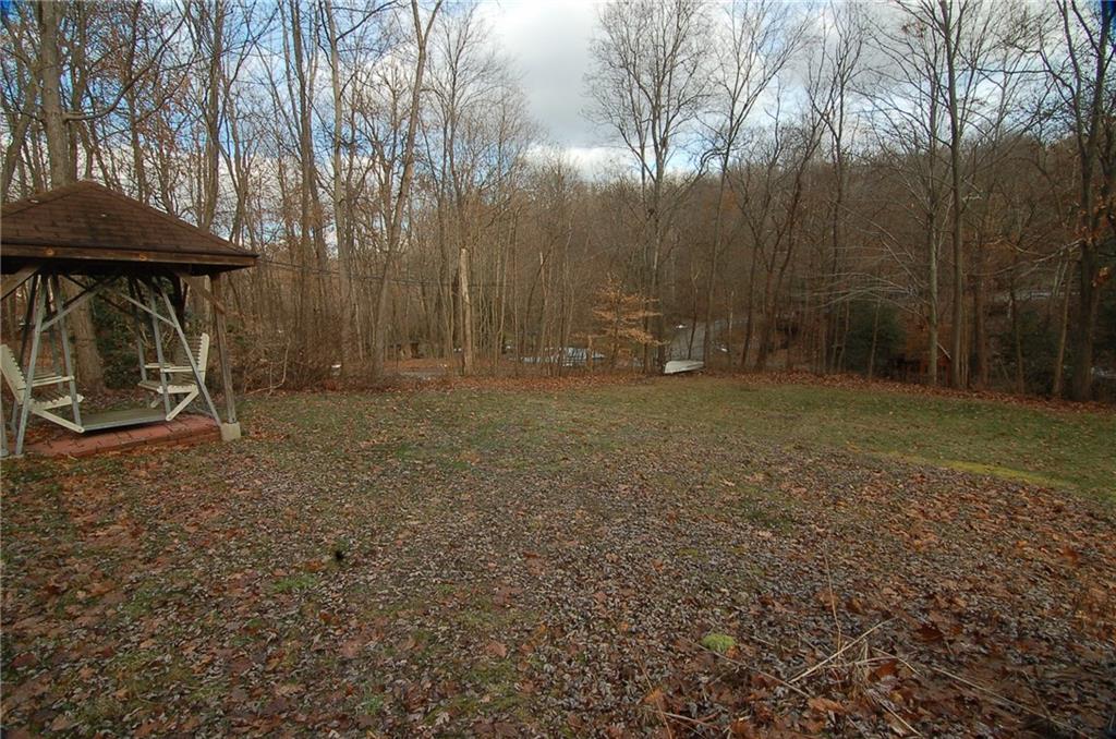 10 McMichael Road Carnegie, PA 15106 - Photo 7 of 25 Semi Level Rear