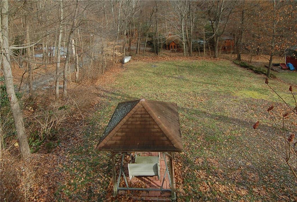 10 McMichael Road Carnegie, PA 15106 - Photo 8 of 25 Huge Rear Lot