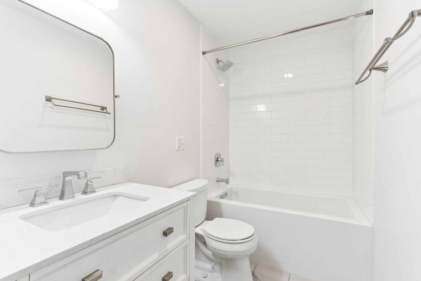 183 East River Road, Unit C5 Des Plaines, IL 60016 - Photo 27 of 35