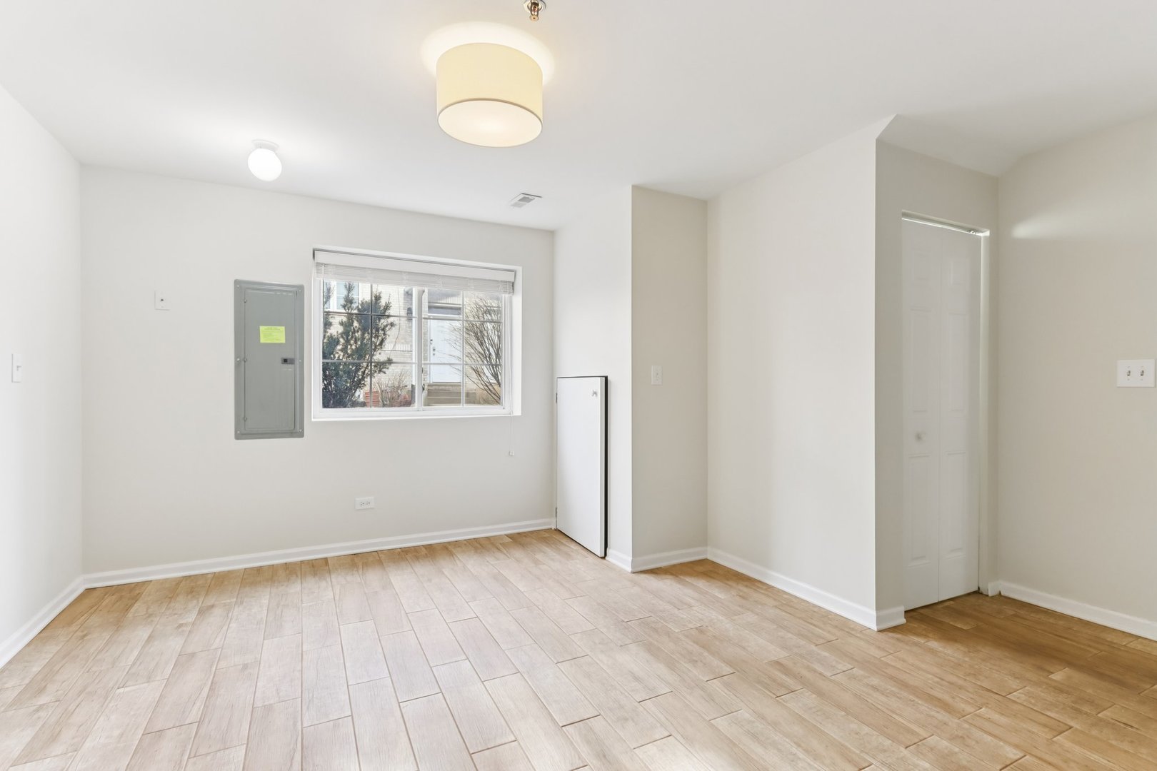 183 East River Road, Unit C5 Des Plaines, IL 60016 - Photo 32 of 35