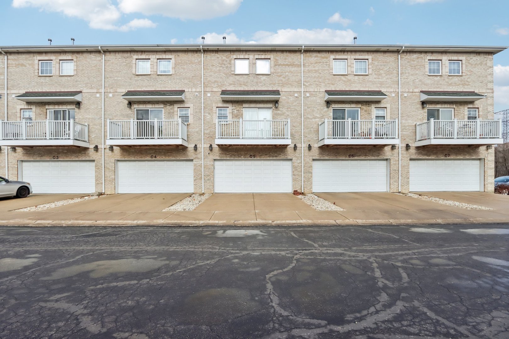 183 East River Road, Unit C5 Des Plaines, IL 60016 - Photo 33 of 35