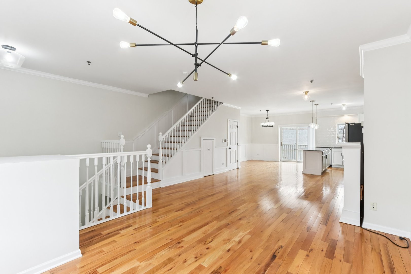 183 East River Road, Unit C5 Des Plaines, IL 60016 - Photo 5 of 35