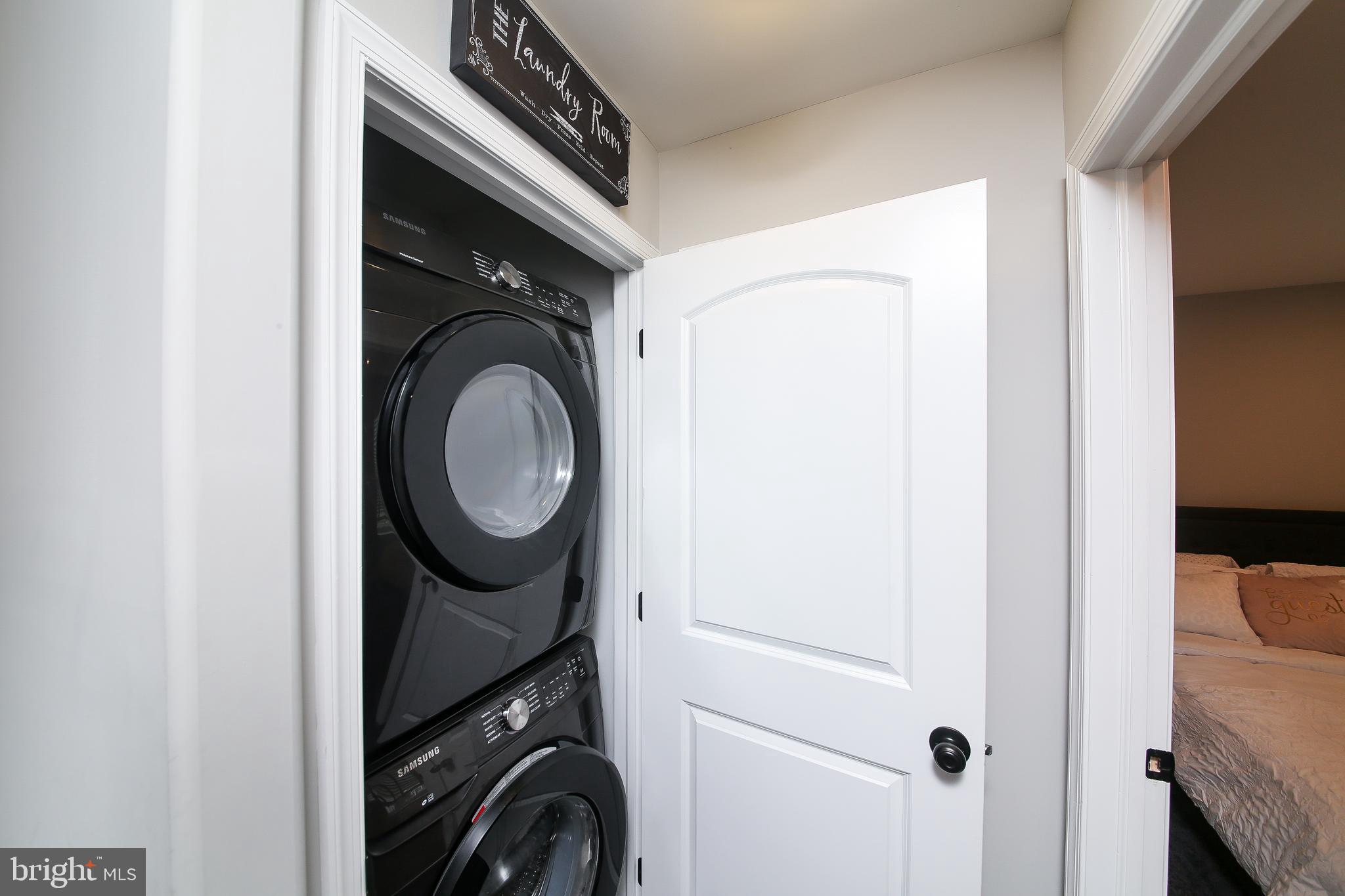 40 Greenbriar Road Levittown, PA 19057 - Photo 20 of 29 a utility room with dryer and washer
