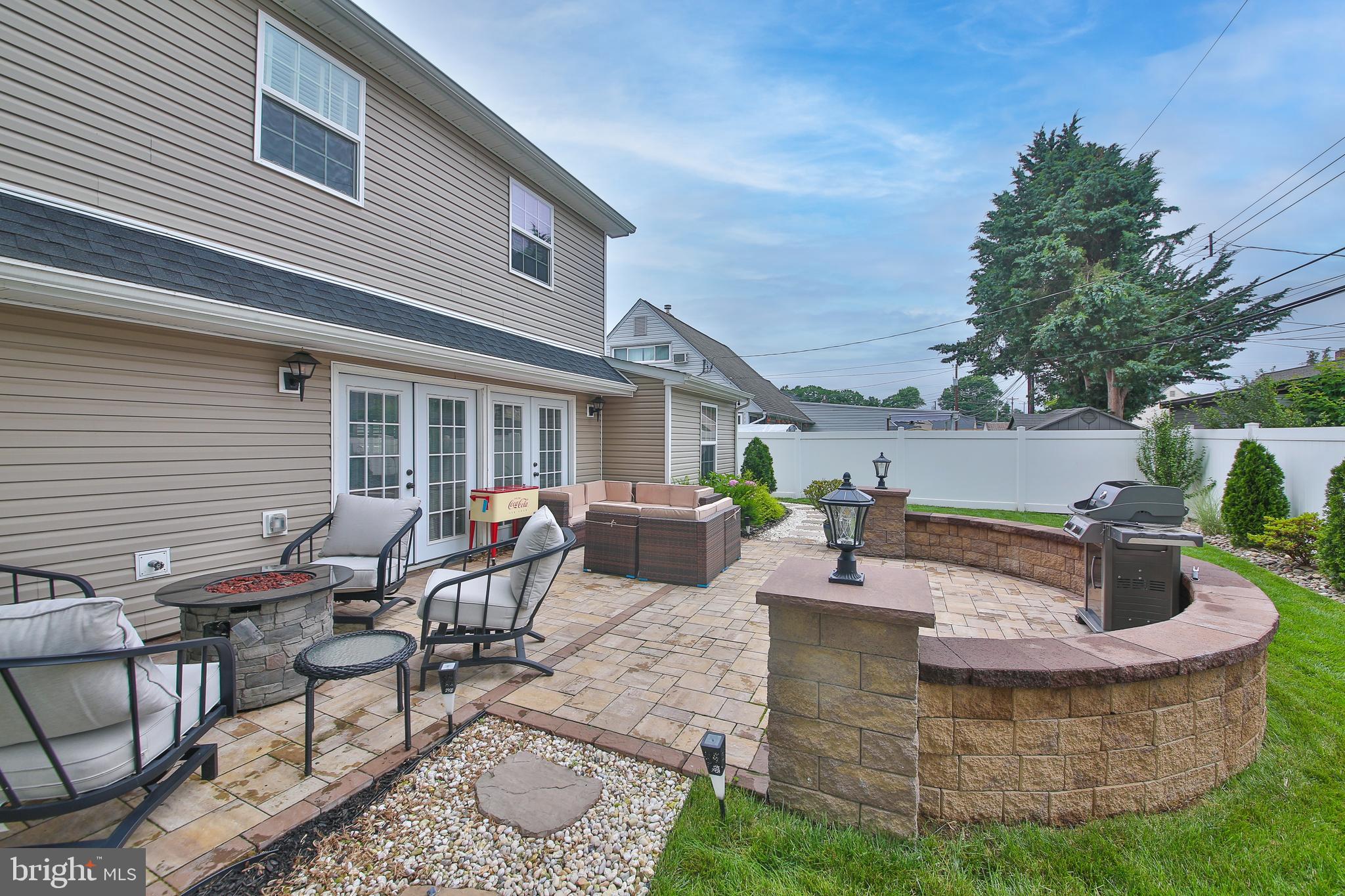40 Greenbriar Road Levittown, PA 19057 - Photo 22 of 29 a view of a house with patio
