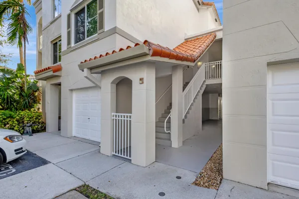 $2,600 | 11020 Legacy Drive, Unit 303, Palm Beach Gardens, FL 33410