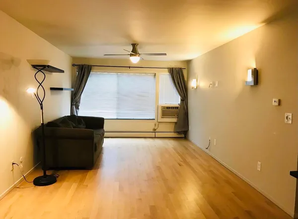 $1,800 | 1531 Packard Street, Unit 4, Ann Arbor, MI 48104