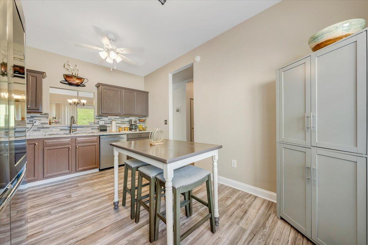 30 Hunters Ridge Lane Rocky Mount, VA 24151 - Photo 6 of 33 06-MIB02558