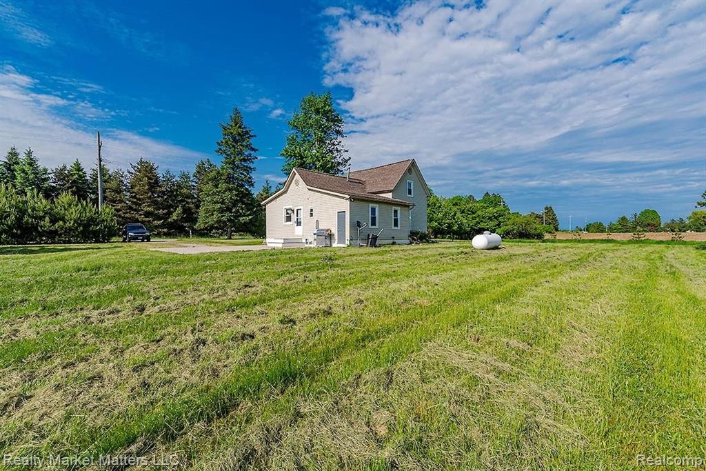 11759 Jeddo Road Yale, MI 48097 - Photo 8 of 66
